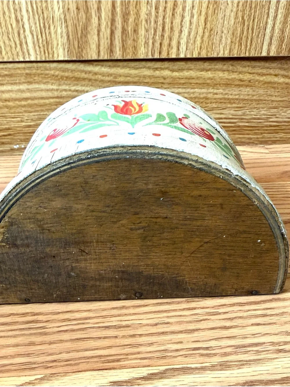A wooden wall box for farmhouse decor,featuring hand-painted floral designs